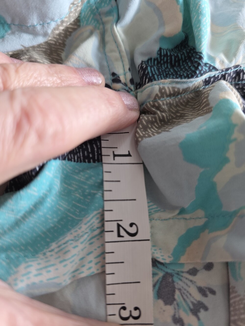 Patagonia Women's Barely Baggies In Hibiscus Turquoise Field Print Size Small - Picture 11 of 12